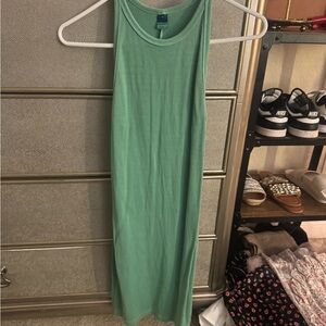 Green Sleeveless Dress